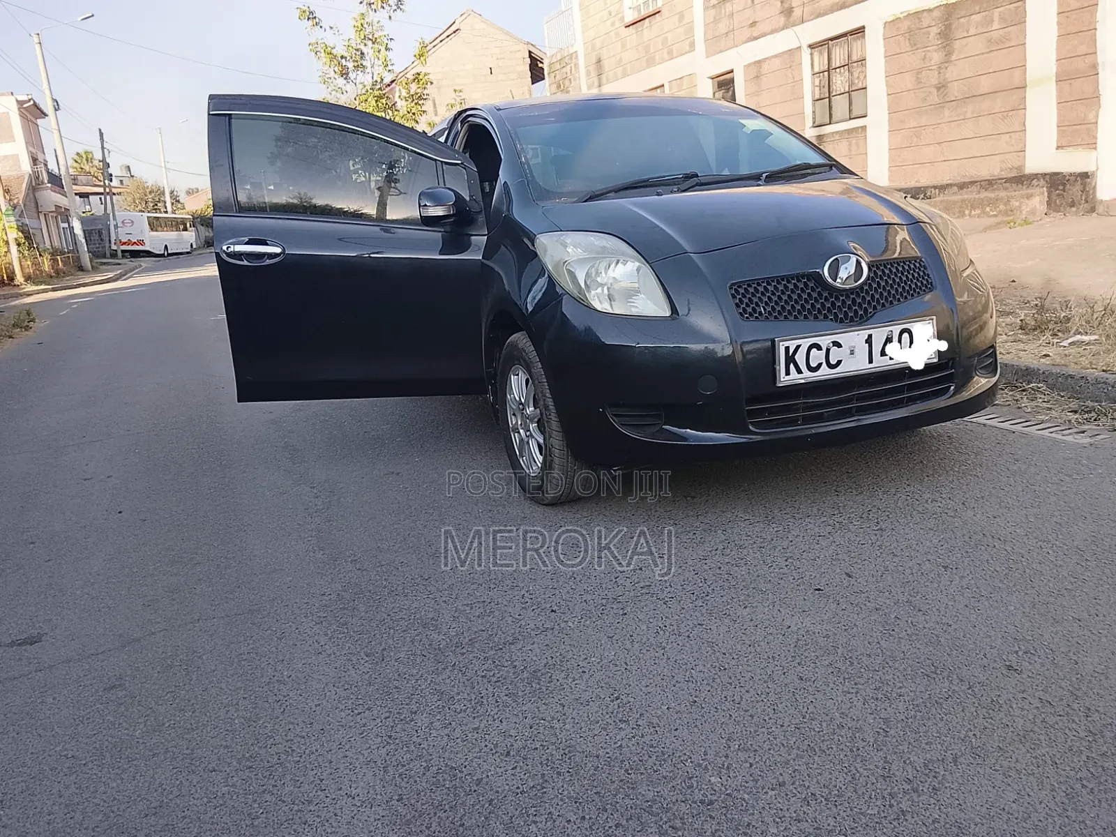 Toyota Vitz 2010 Black