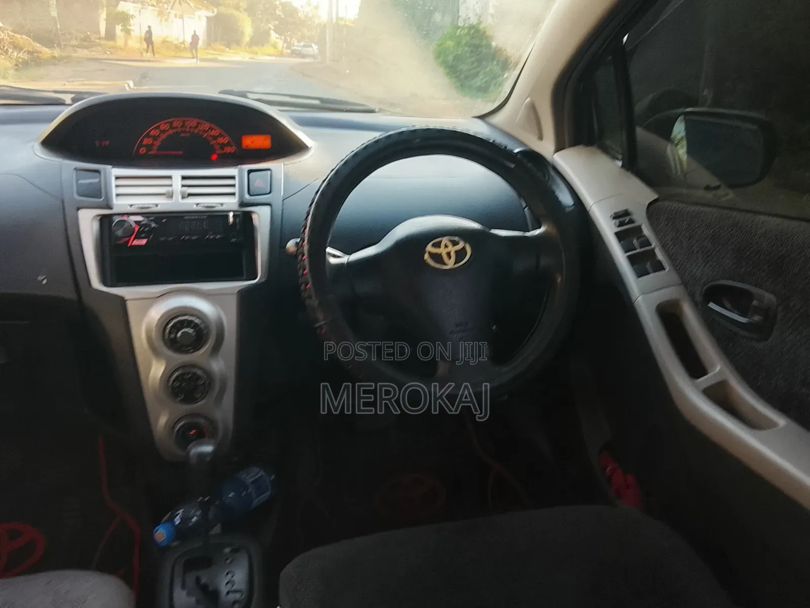 Toyota Vitz 2010 Black