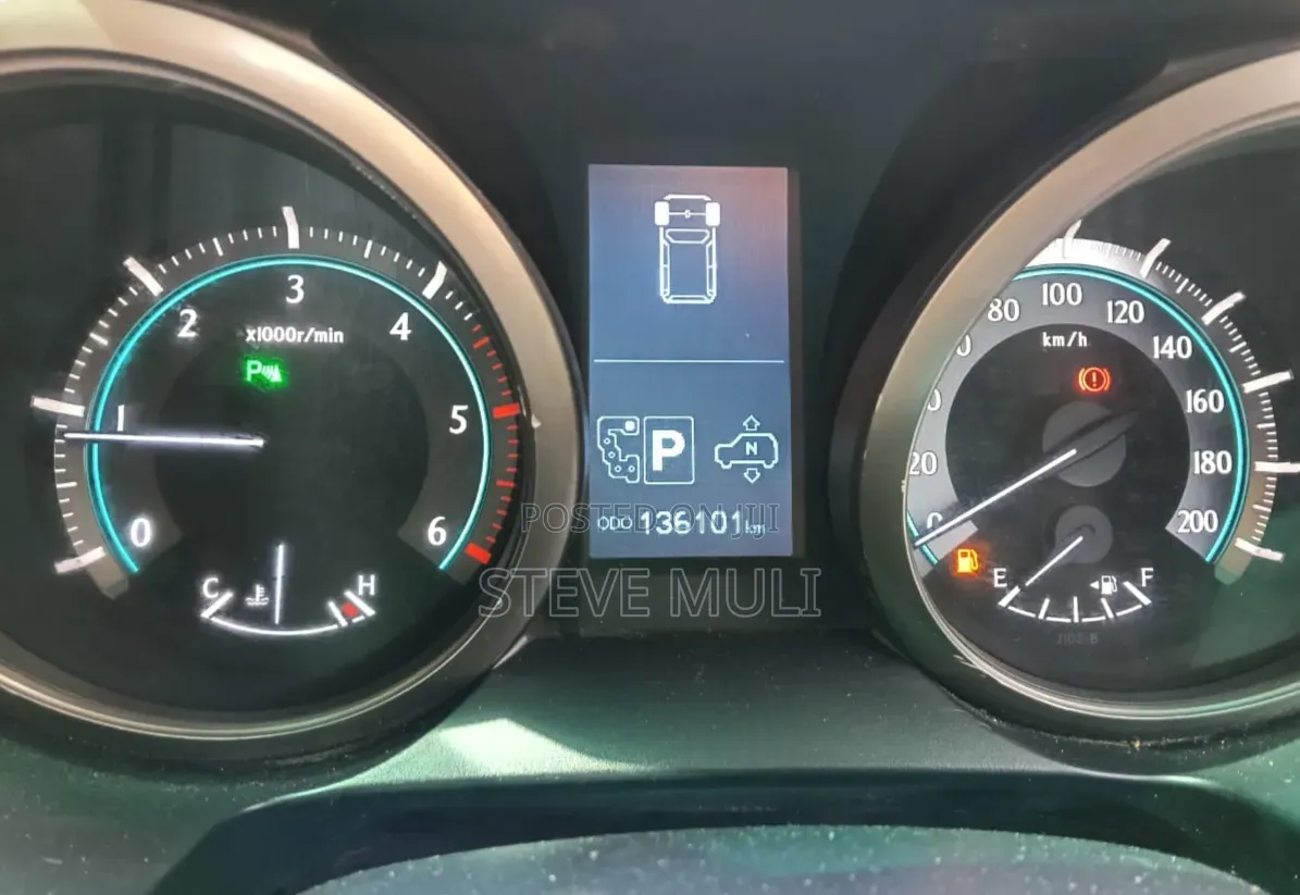 Toyota Land Cruiser Prado 2010 Silver