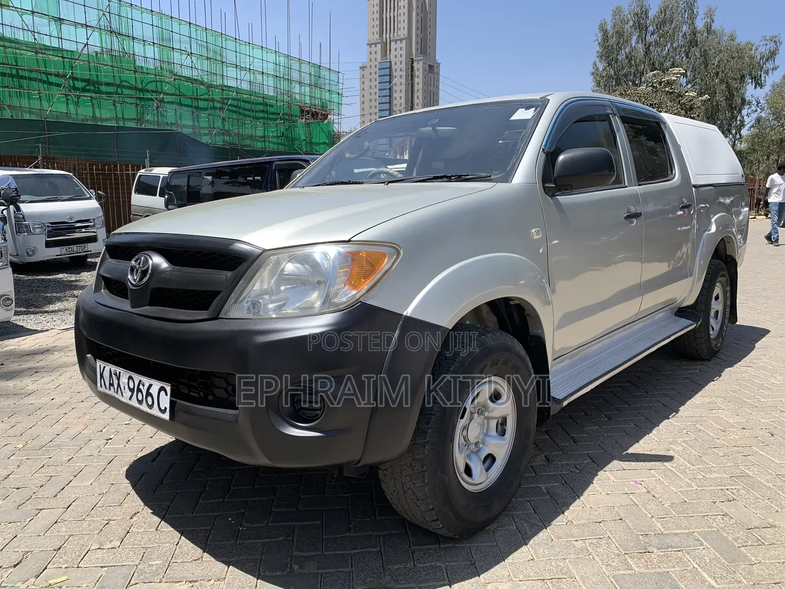 Toyota Hilux 2010 Silver