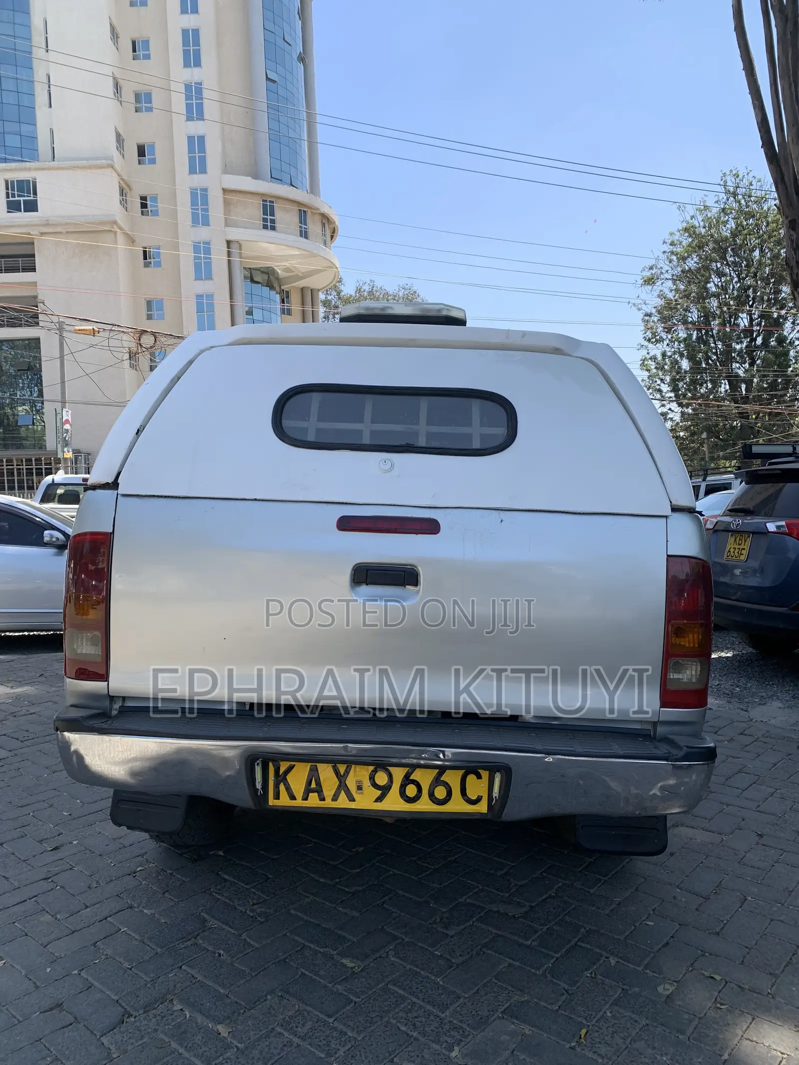 Toyota Hilux 2010 Silver