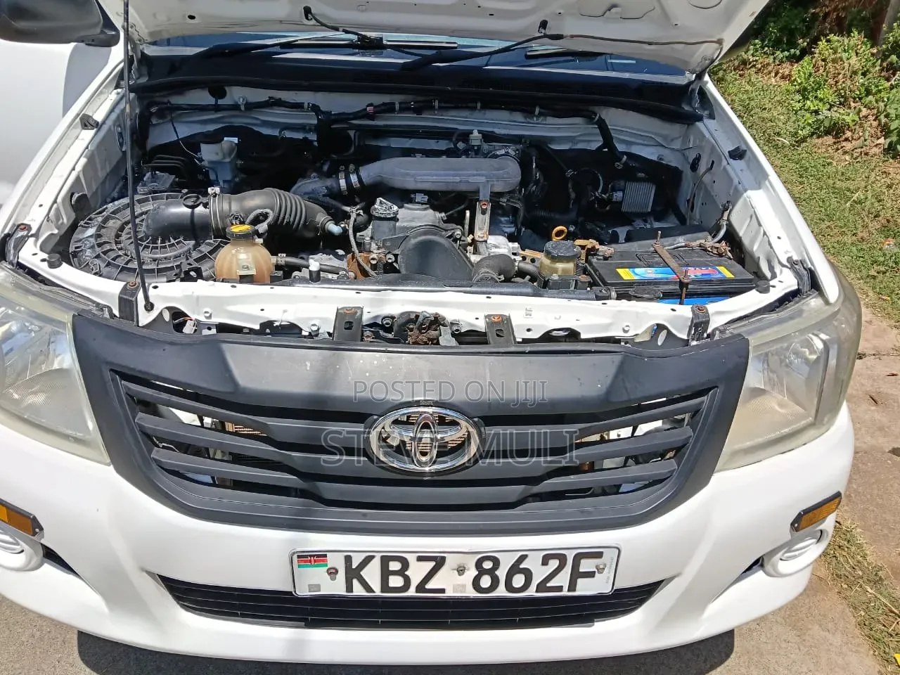 Toyota Hilux 2014 White