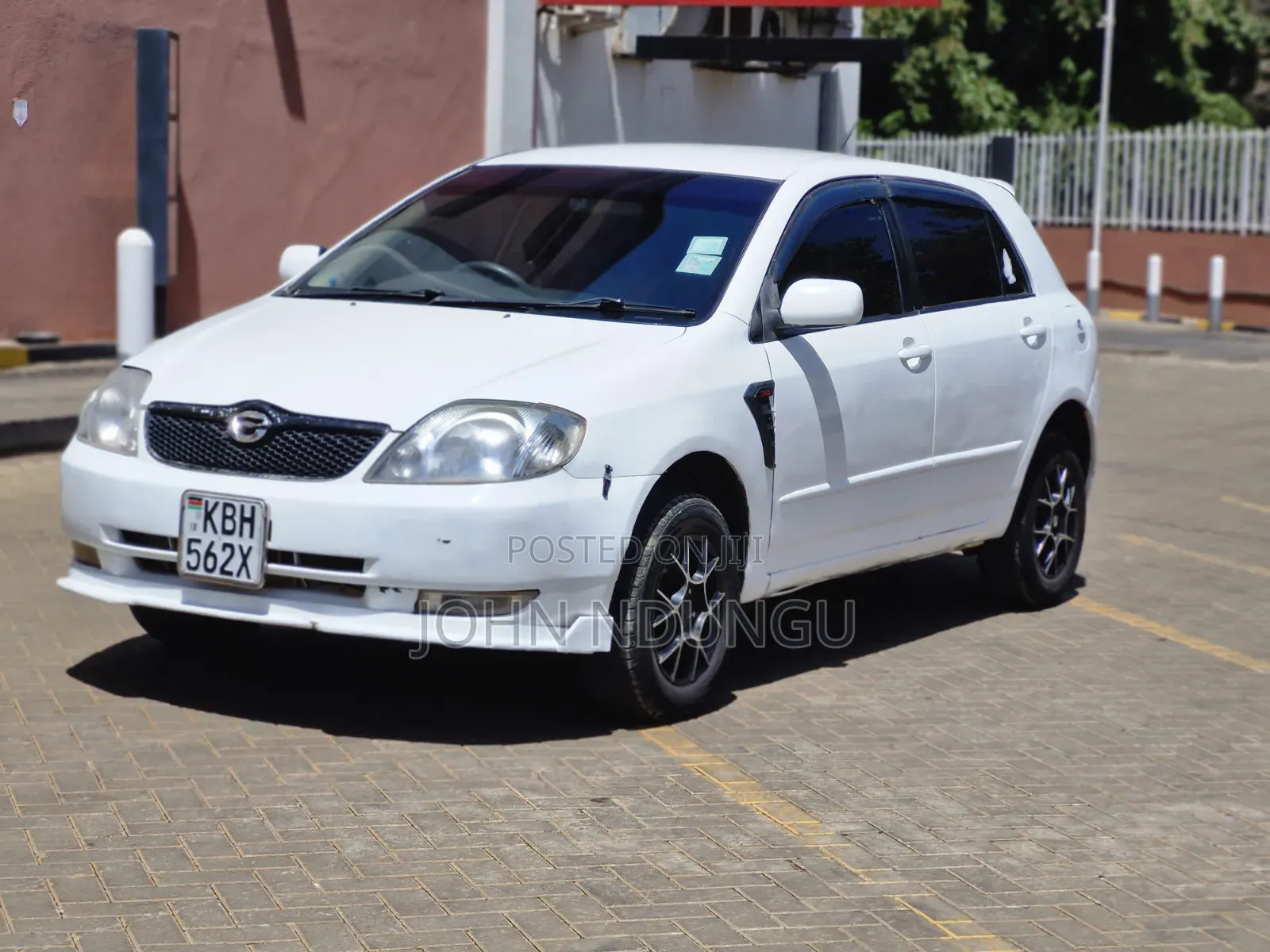 Toyota Corolla RunX 2003 White