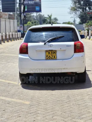 Toyota Corolla RunX 2003 White