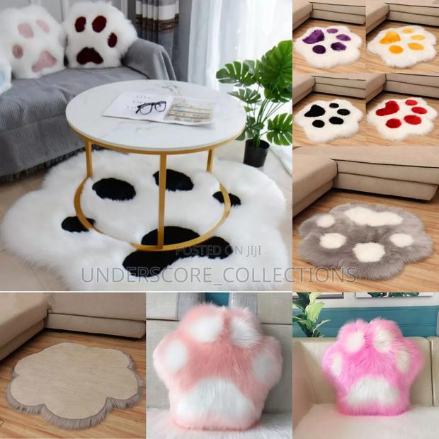 Cat Paw Soft Plush Carpet - thumbnail 2