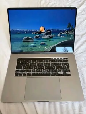 Laptop Apple MacBook Pro 2019 16GB Intel Core i7 SSD 512GB