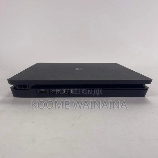 Playstation 4 - thumbnail 4