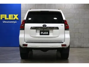 Toyota Land Cruiser Prado 2021 White