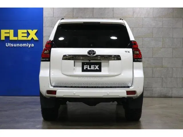 Toyota Land Cruiser Prado 2021 White