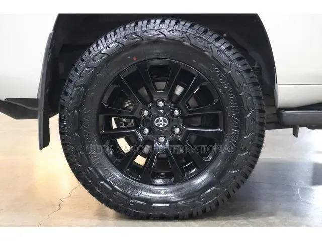 Toyota Land Cruiser Prado 2021 White