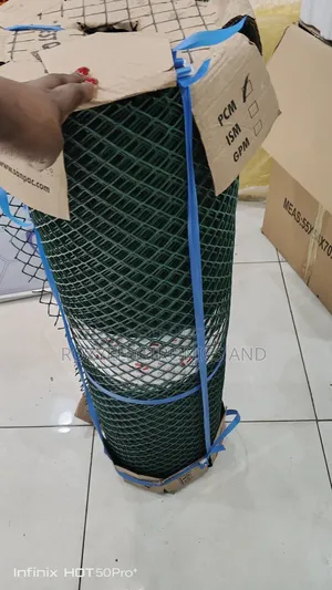 Chicken Mesh Plastic 1m by 25 M