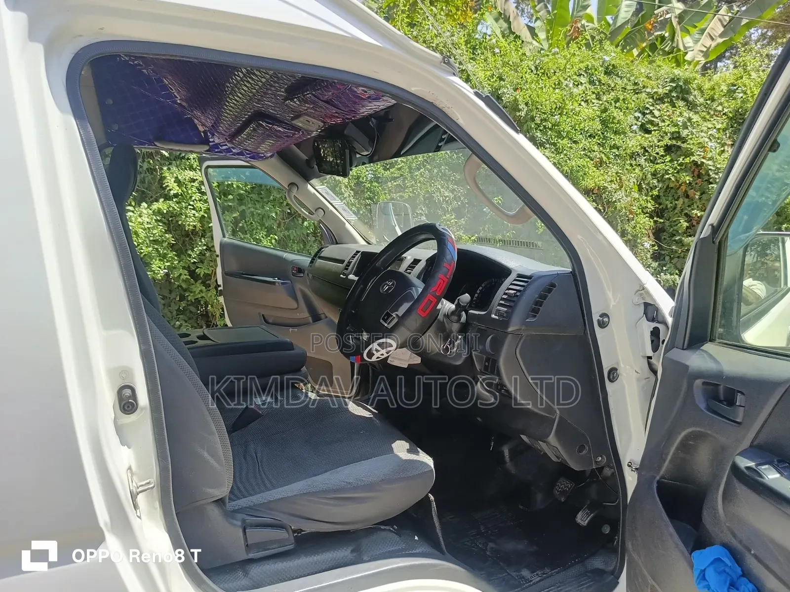 Toyota HiAce 2019 White