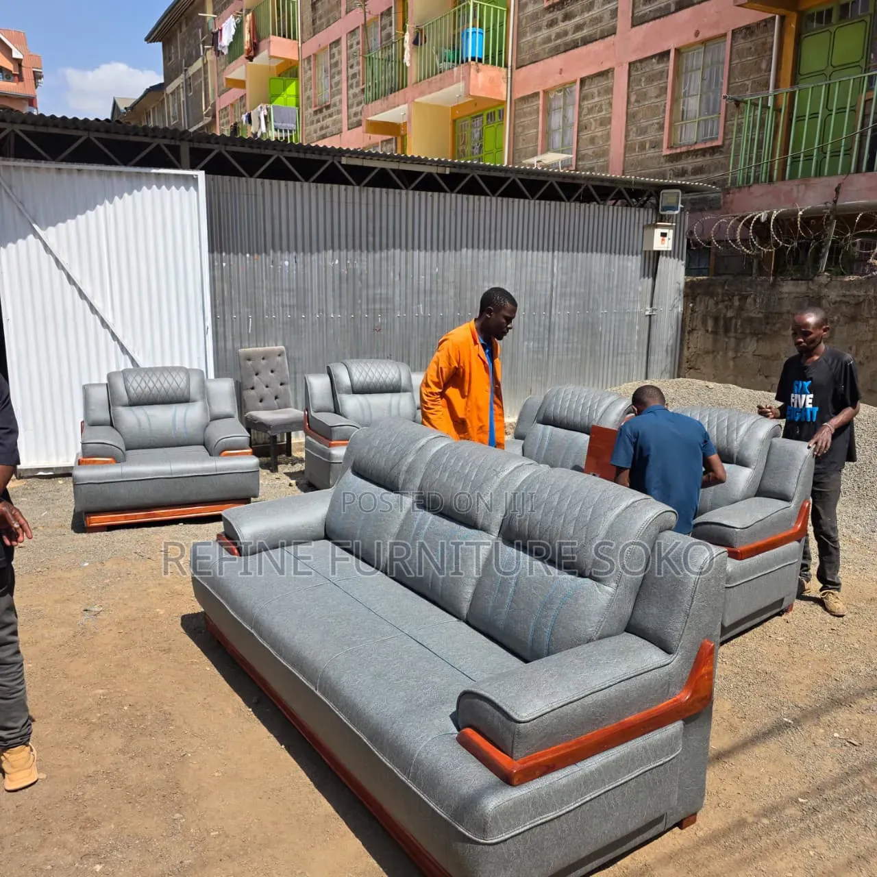 Originala Semi Recliner Seat 7 Seat Available