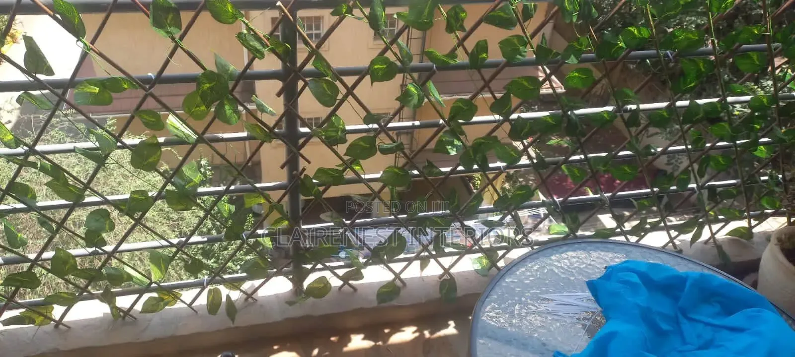 Transform Balconies Into Cozy Retreats With Expandable Privacy Fence