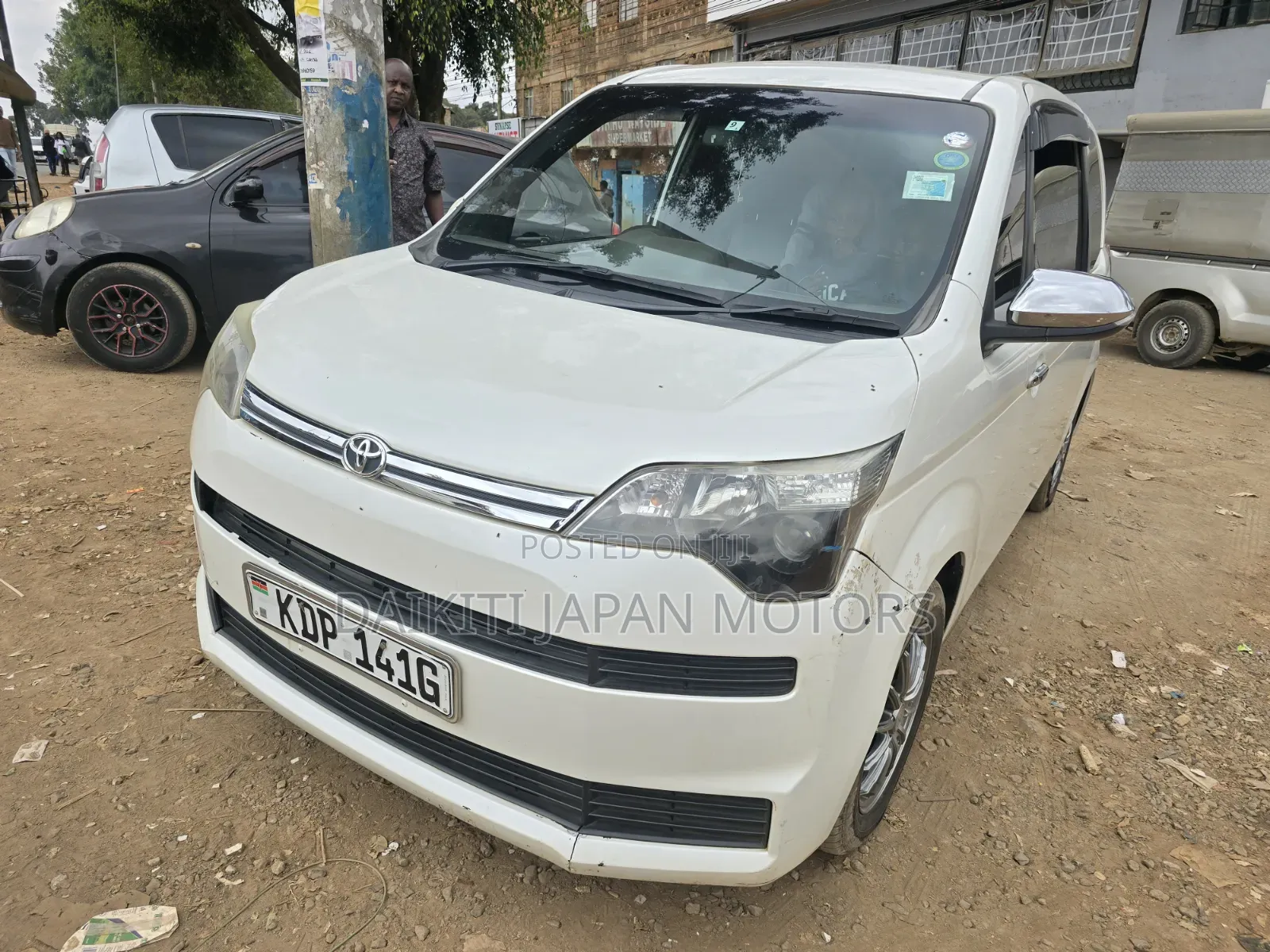 Toyota Spade 2017 Pearl