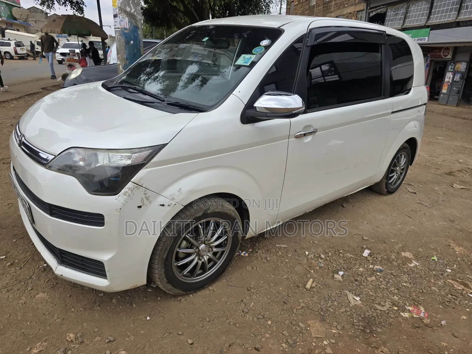 Toyota Spade 2017 Pearl