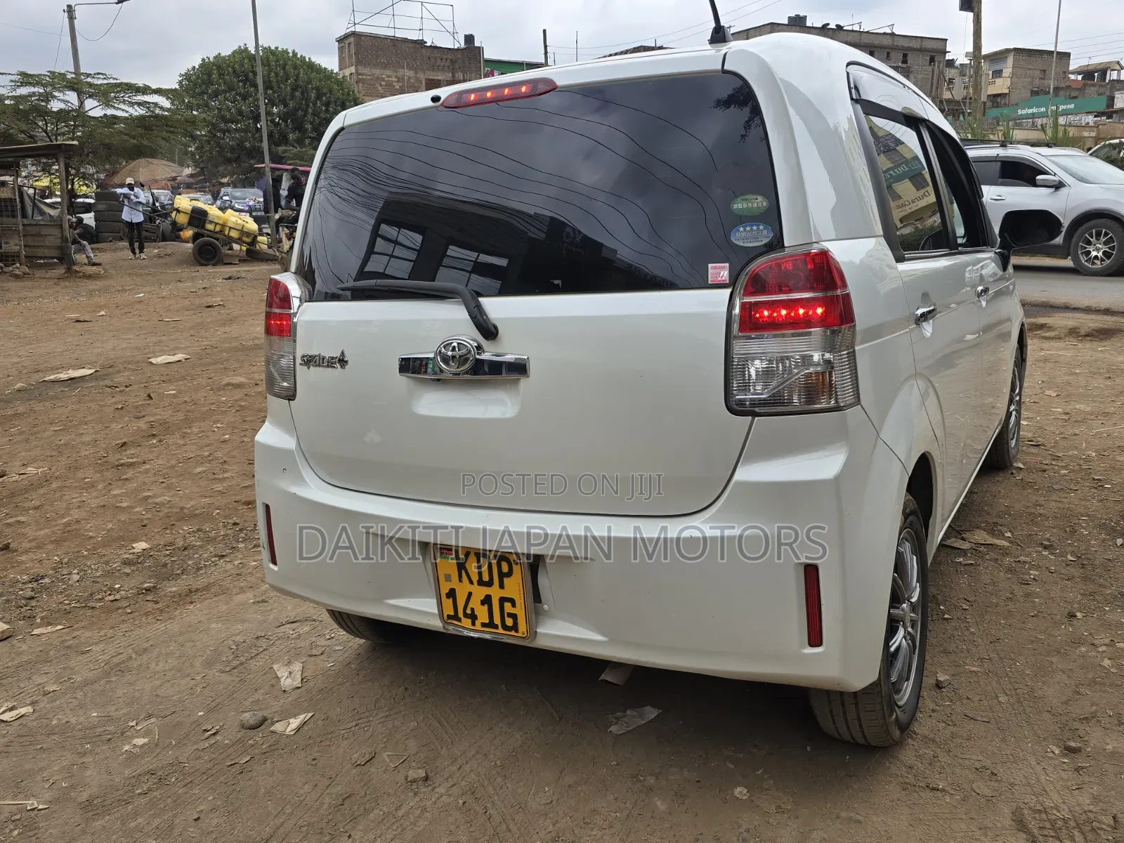 Toyota Spade 2017 Pearl