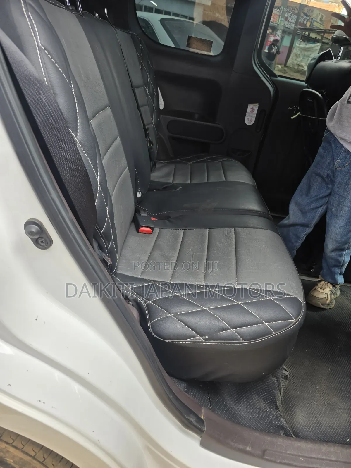 Toyota Spade 2017 Pearl