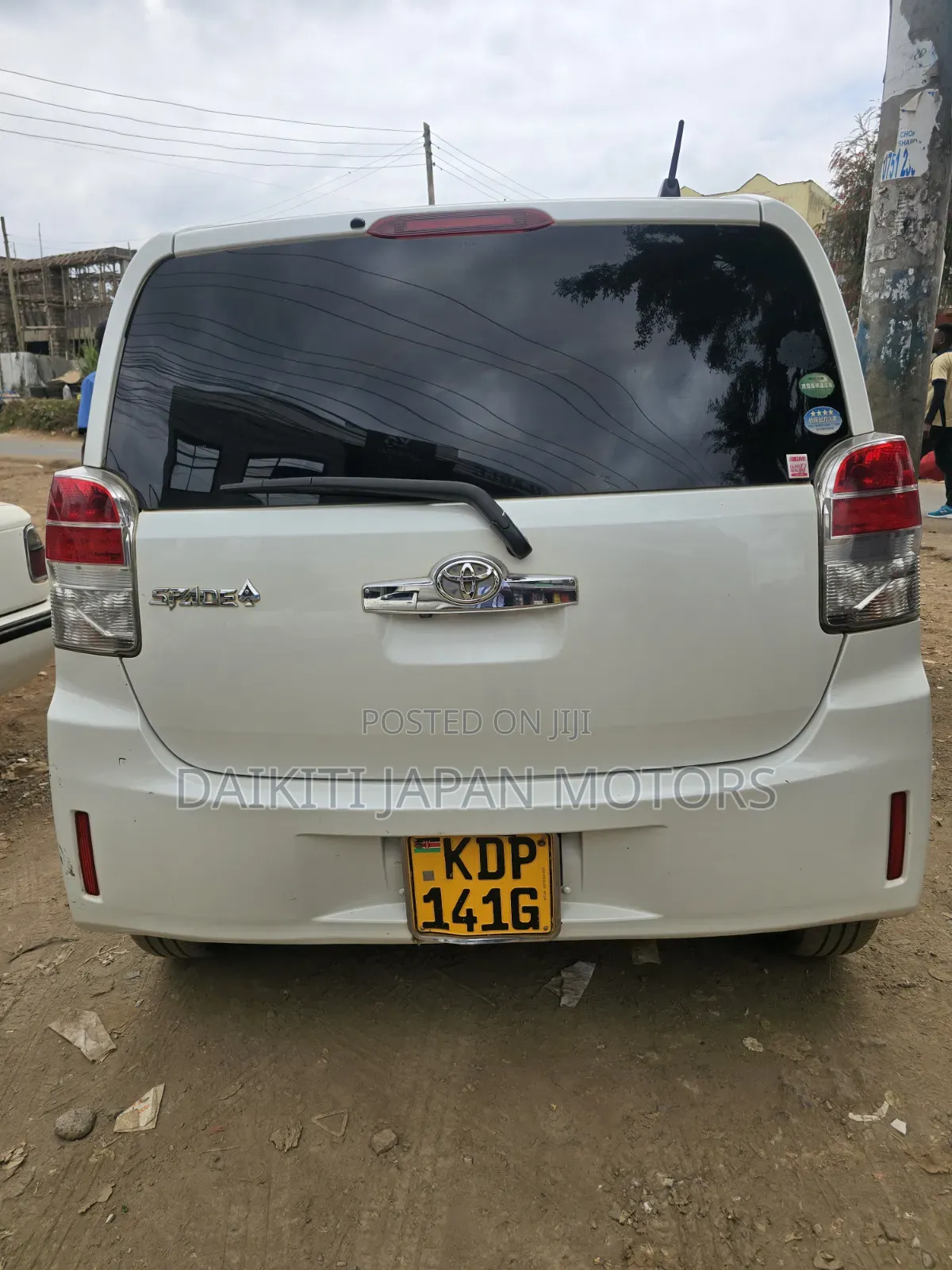 Toyota Spade 2017 Pearl