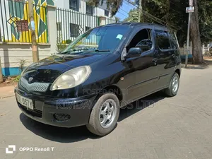 Toyota Fun Cargo 2003 Black