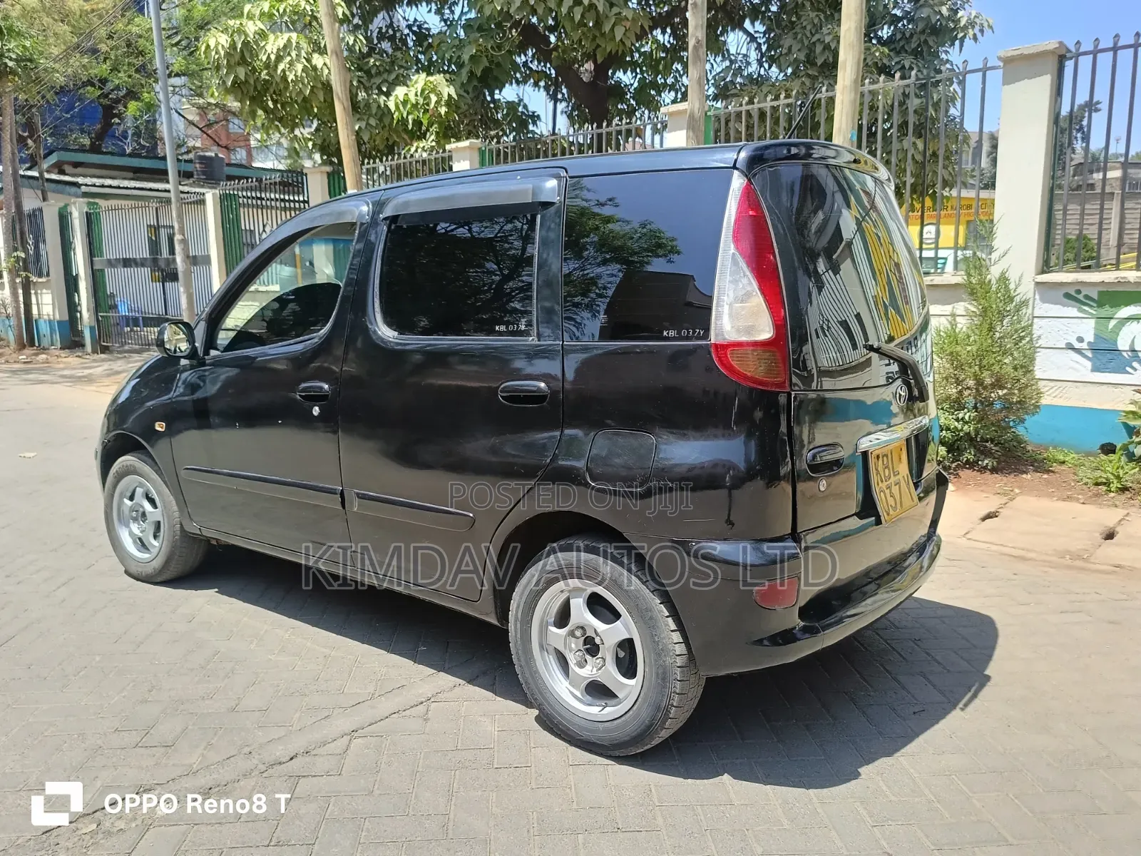 Toyota Fun Cargo 2003 Black