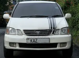 Toyota Gaia 2000 Pearl