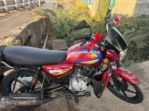 Bajaj Boxer 150 UG 2022 Red