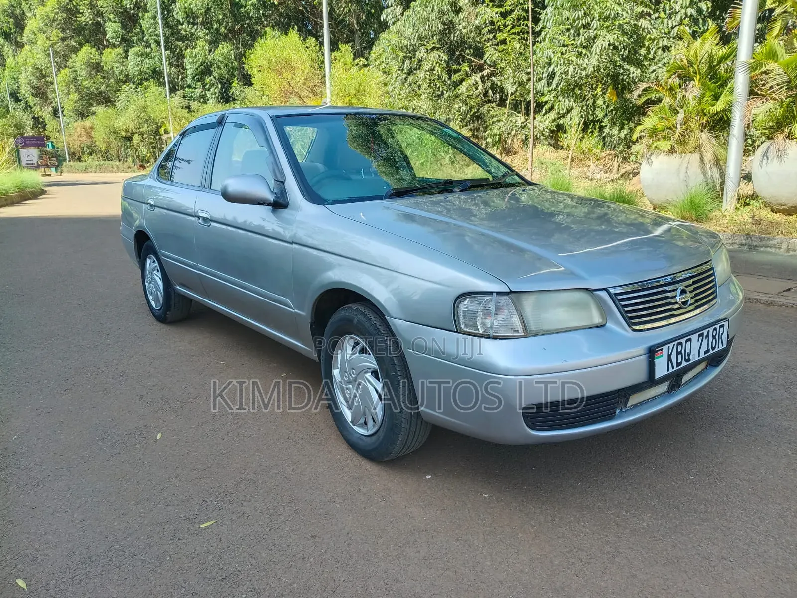 Nissan Sunny 2005 Silver