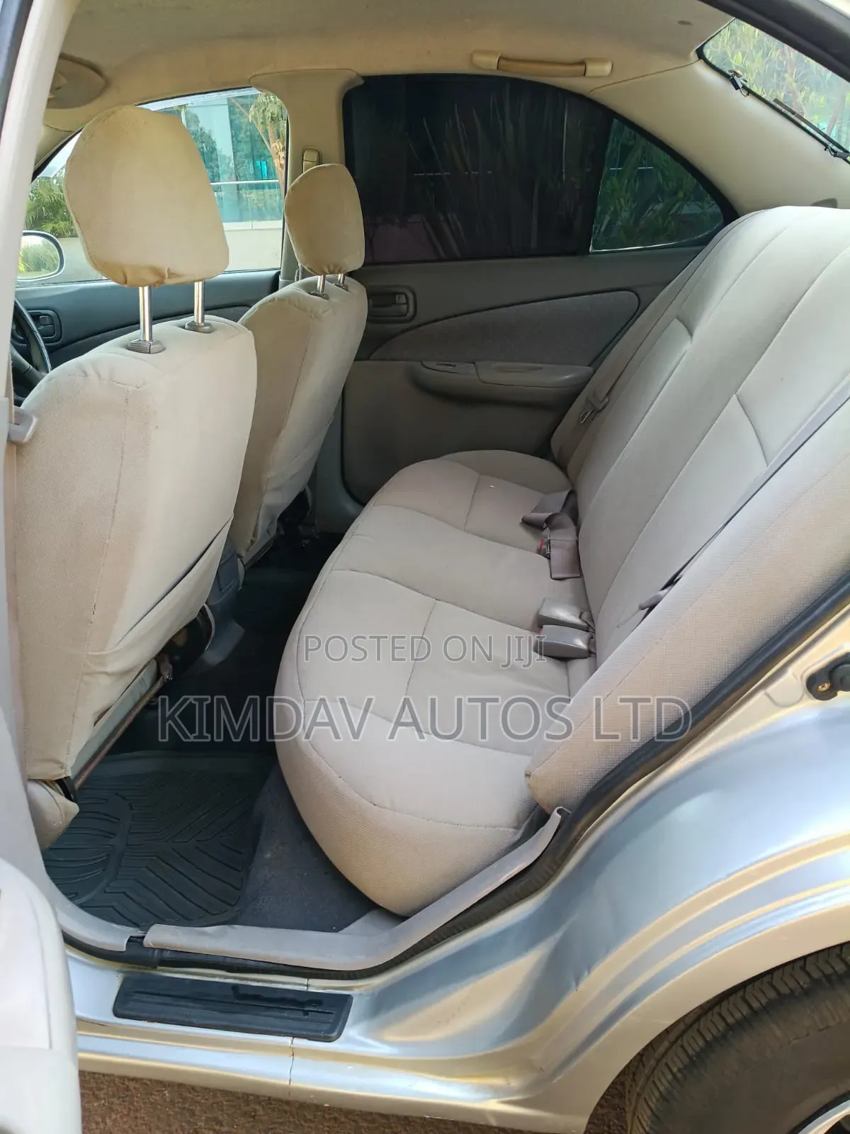 Nissan Sunny 2005 Silver