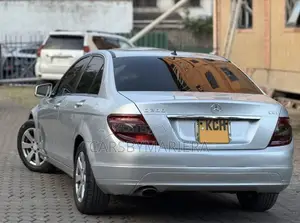 Mercedes-Benz C200 2010 Silver