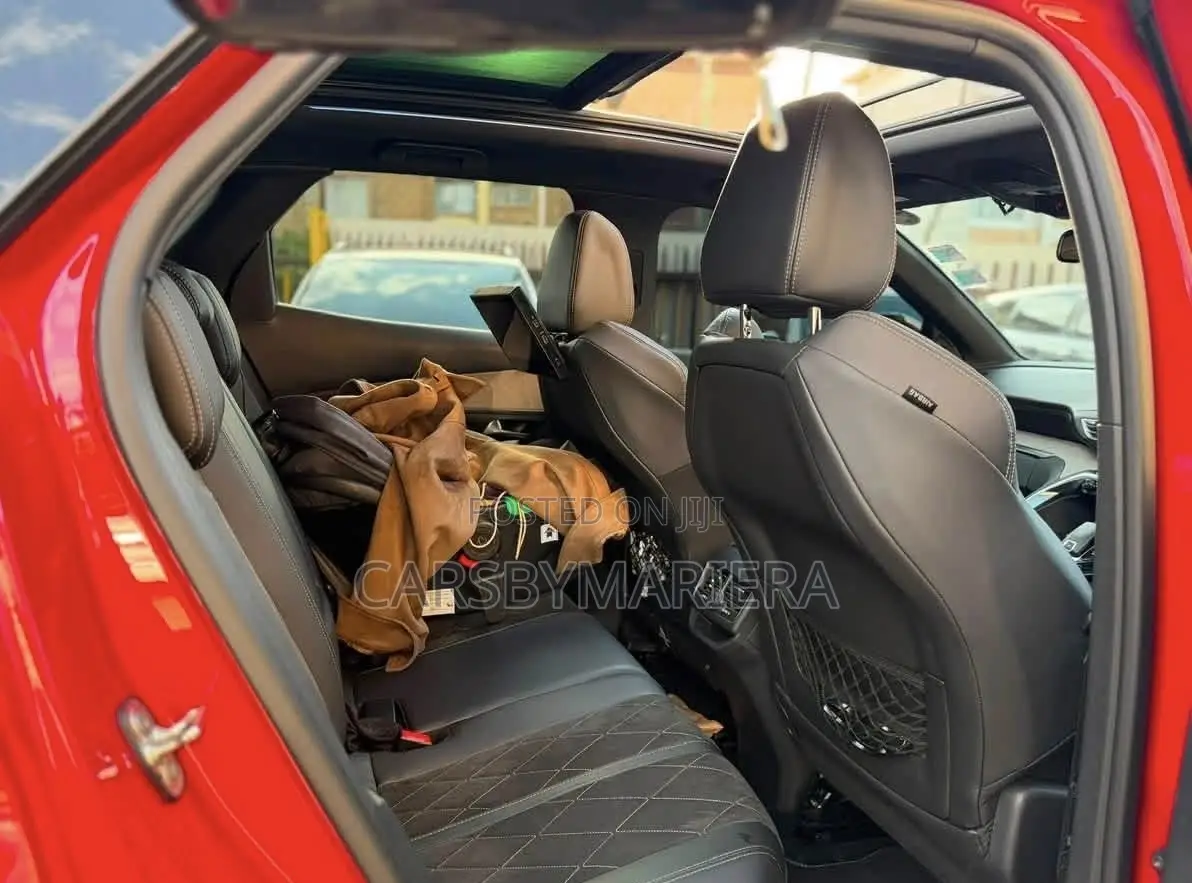 Peugeot 3008 2018 Red