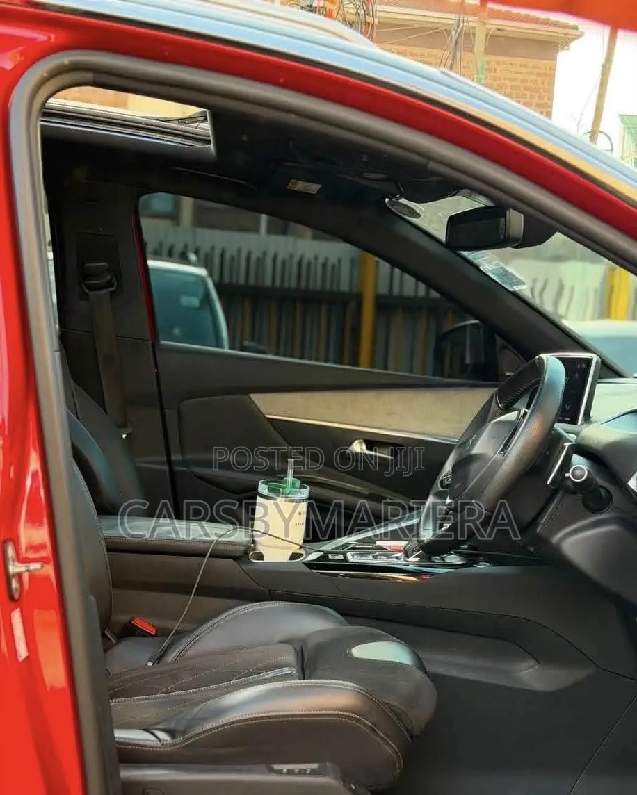Peugeot 3008 2018 Red
