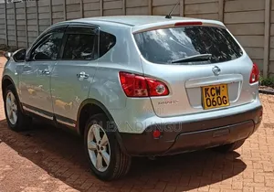Nissan Dualis 2012 Silver