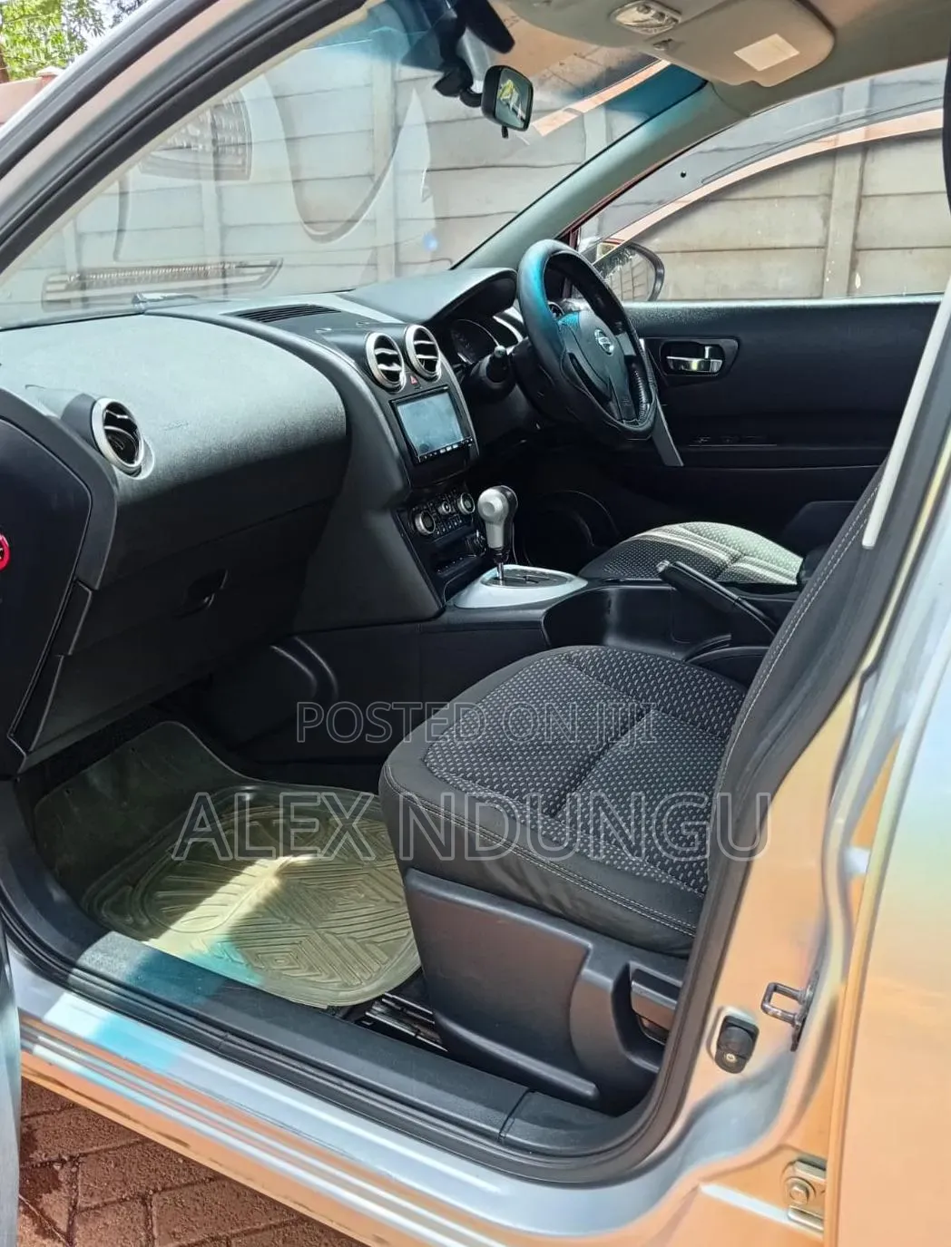 Nissan Dualis 2012 Silver