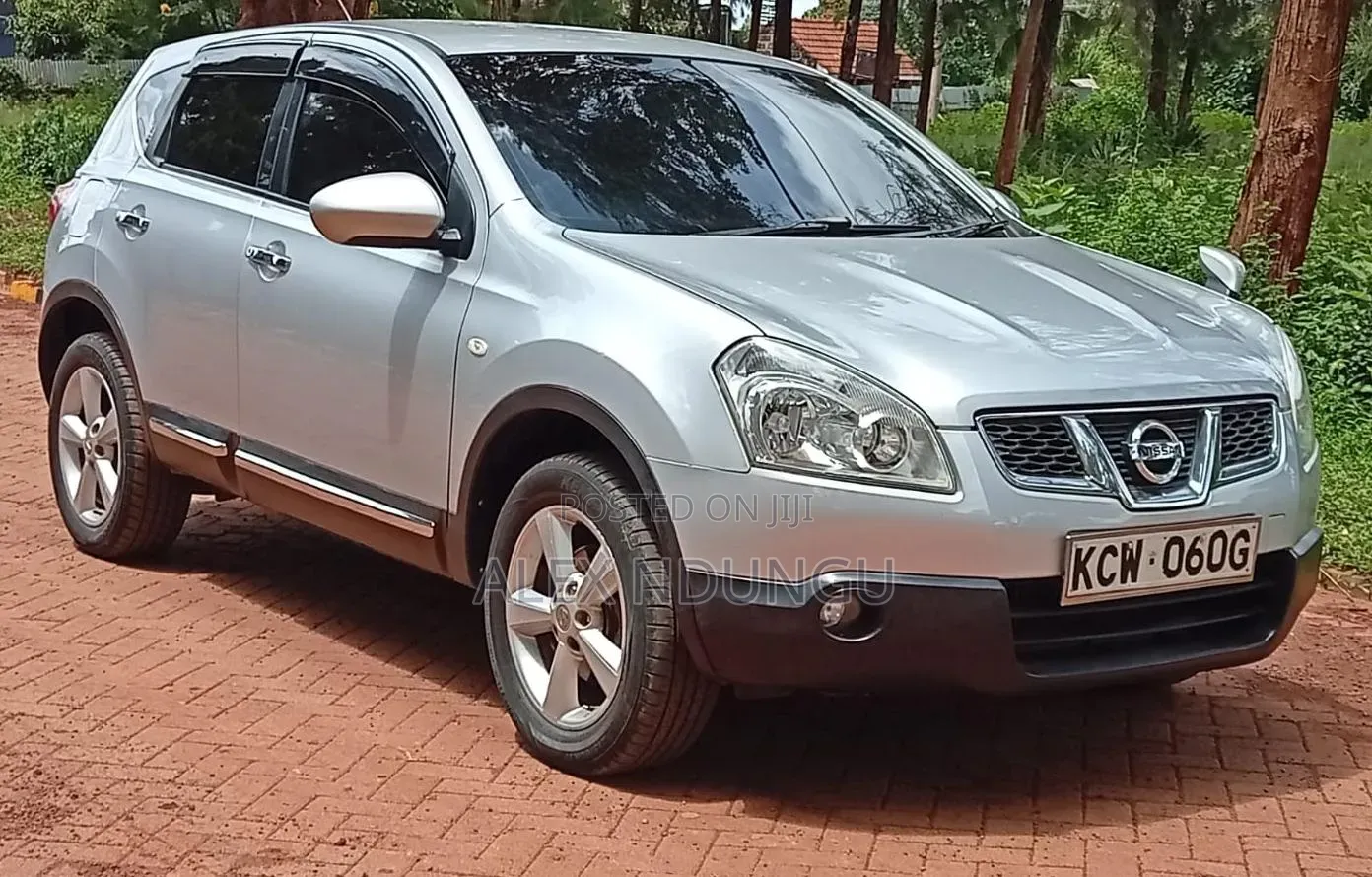 Nissan Dualis 2012 Silver