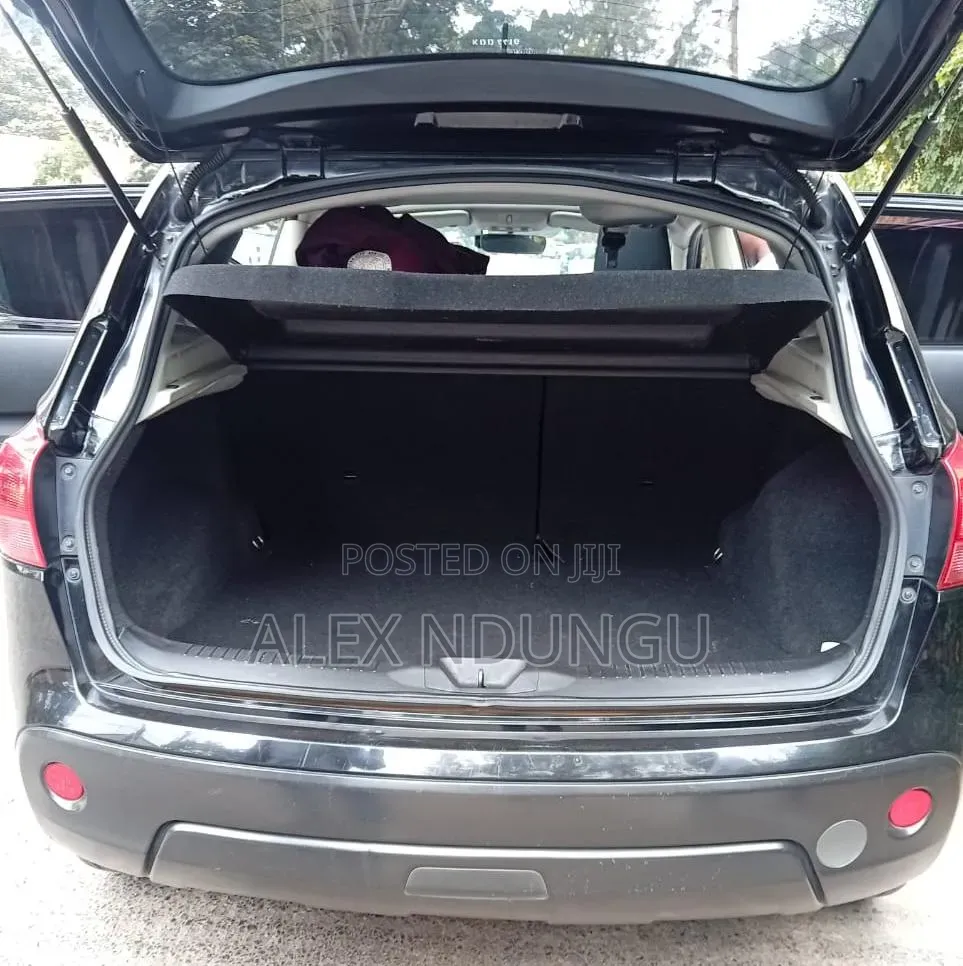 Nissan Dualis 2013 Black