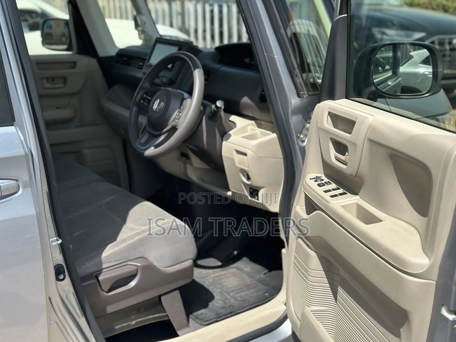 Honda N-Box 660 FWD 2019 Silver