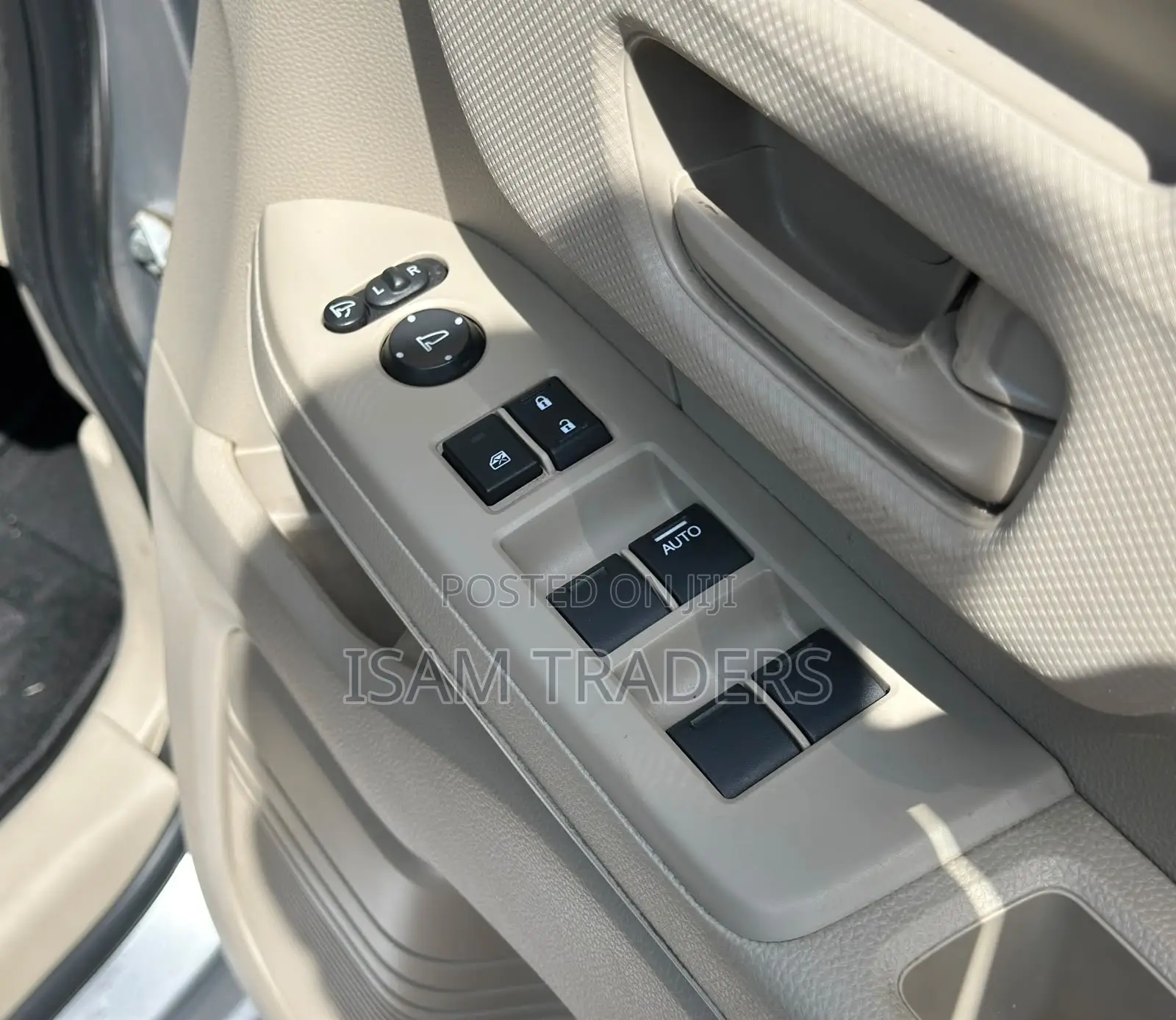 Honda N-Box 660 FWD 2019 Silver
