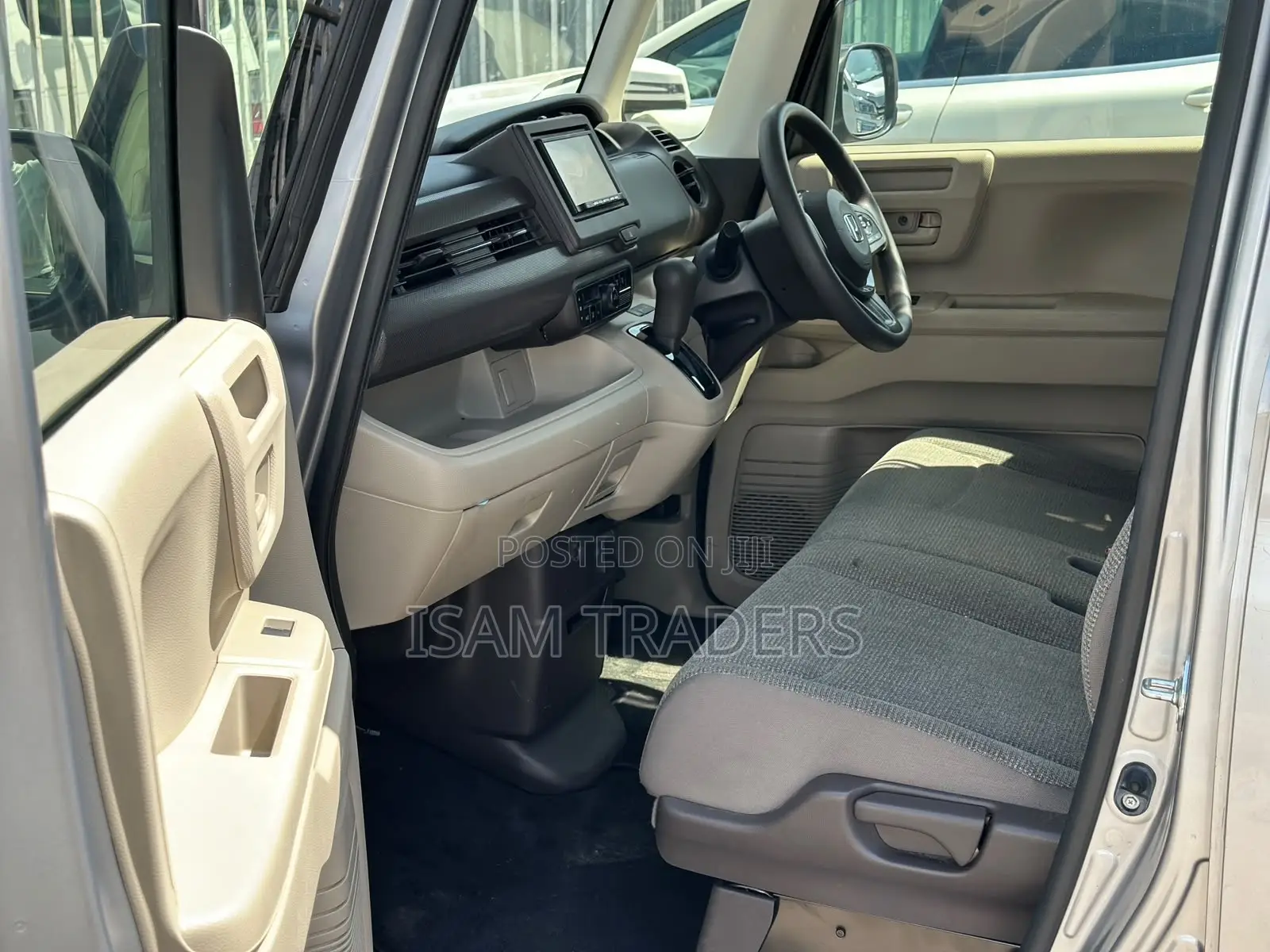 Honda N-Box 660 FWD 2019 Silver