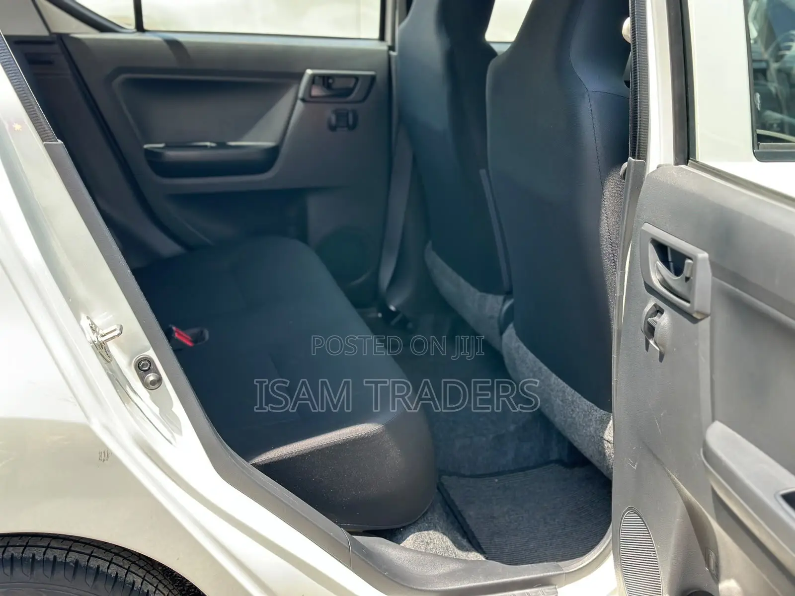 Toyota Pixis 2019 Pearl