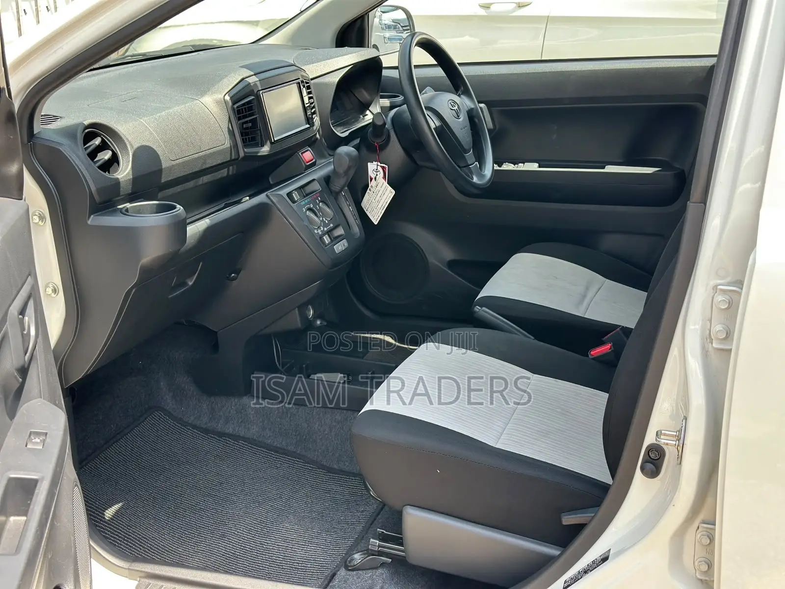Toyota Pixis 2019 Pearl