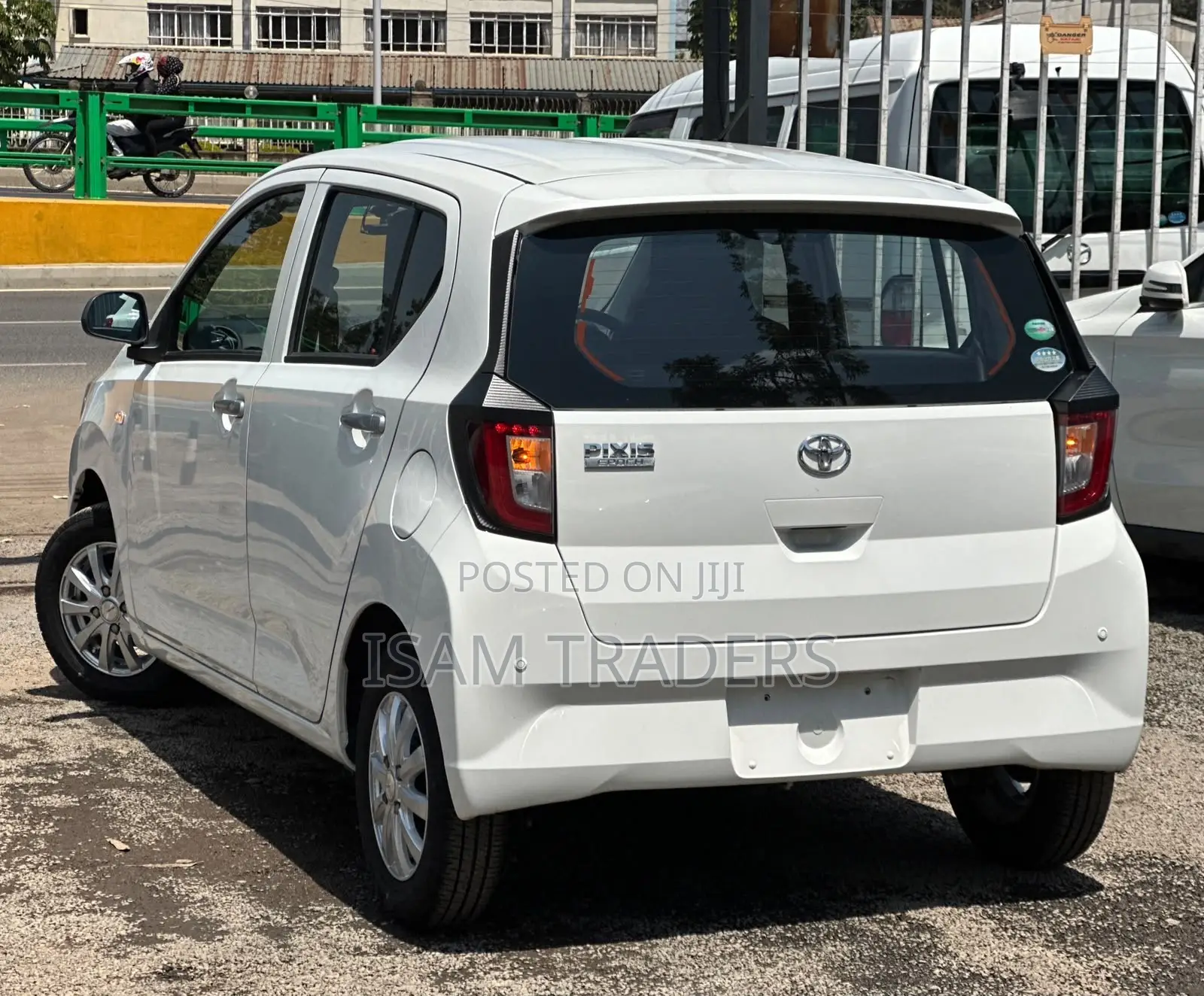Toyota Pixis 2019 Pearl