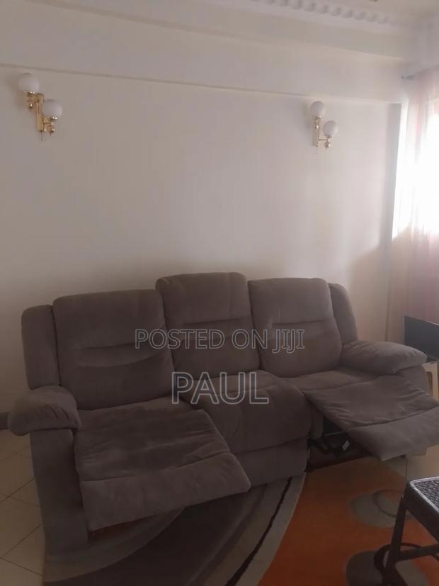 3 Seater Recliner - thumbnail 2