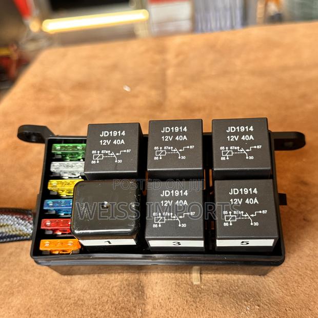 6way Prewired Relay and Fuse Box - thumbnail 4