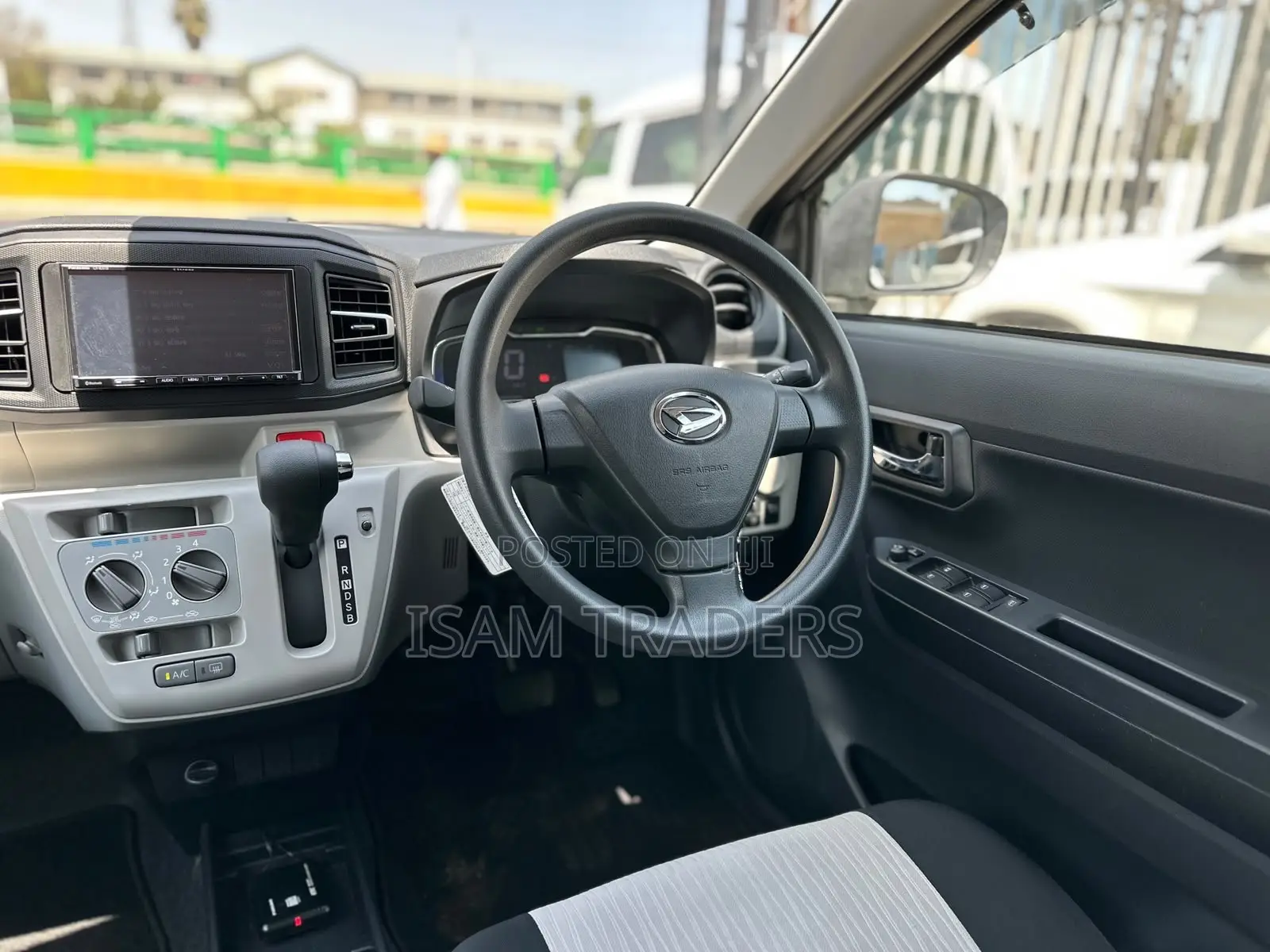 Daihatsu Mira 2019