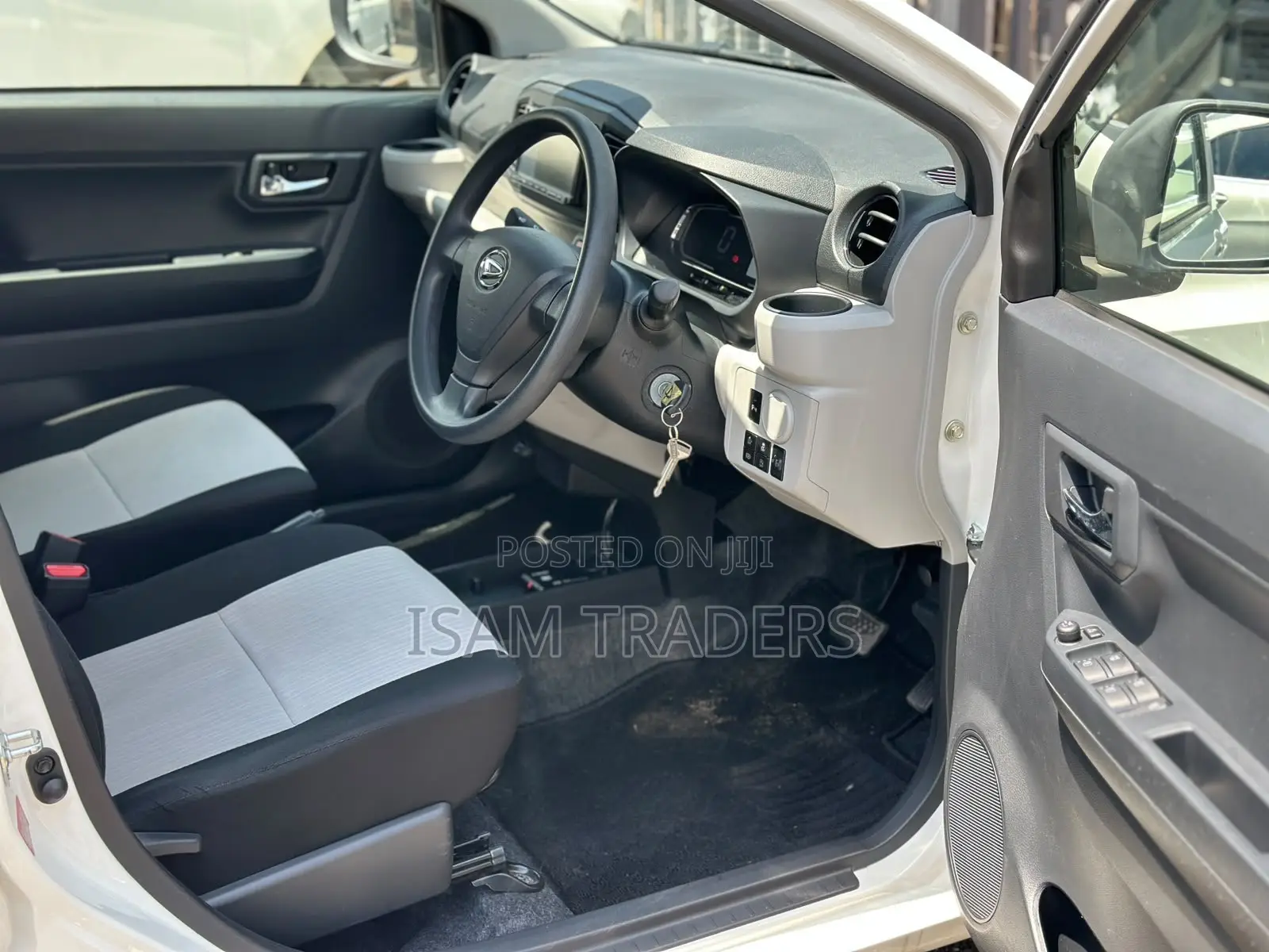 Daihatsu Mira 2019