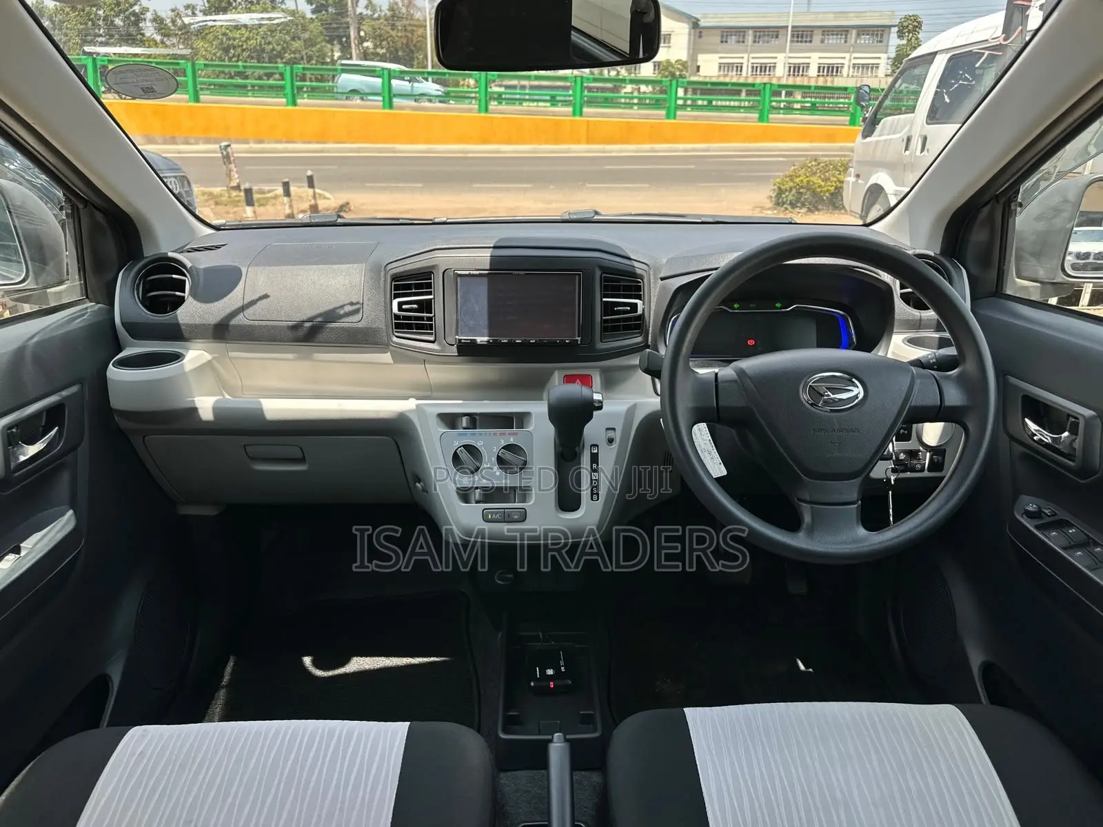 Daihatsu Mira 2019