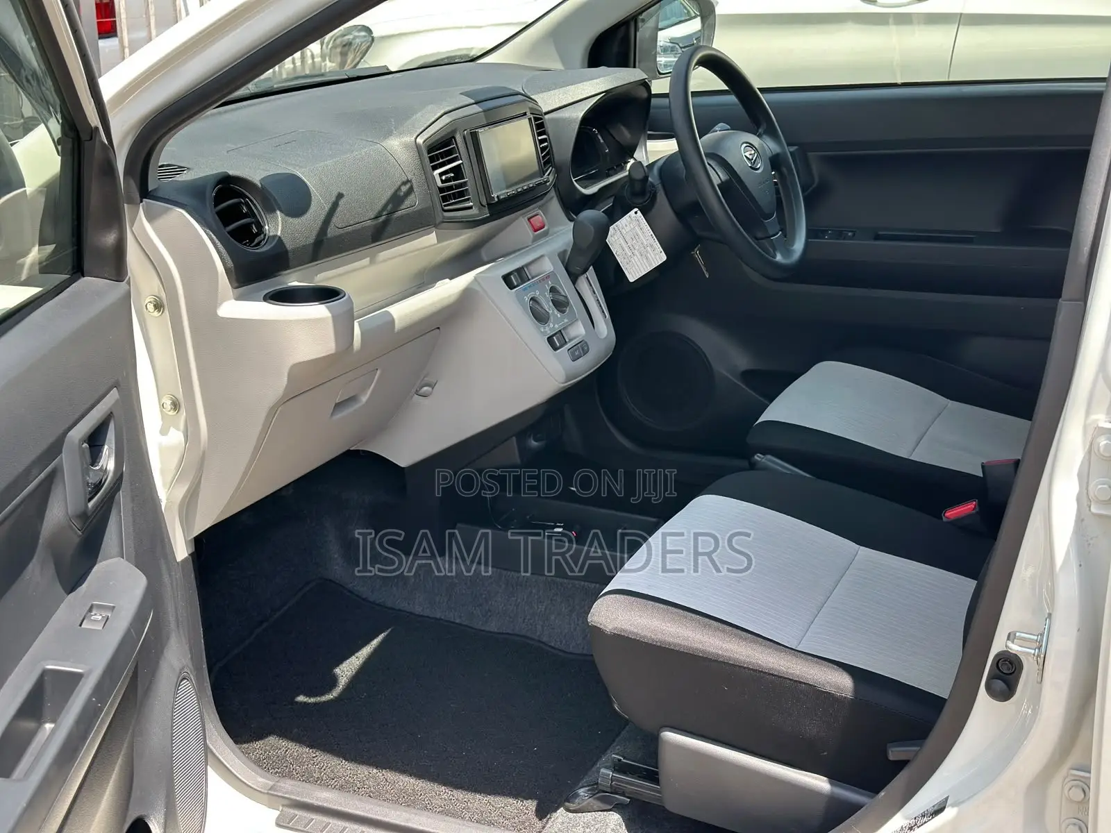 Daihatsu Mira 2019