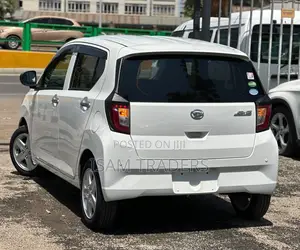 Daihatsu Mira 2019