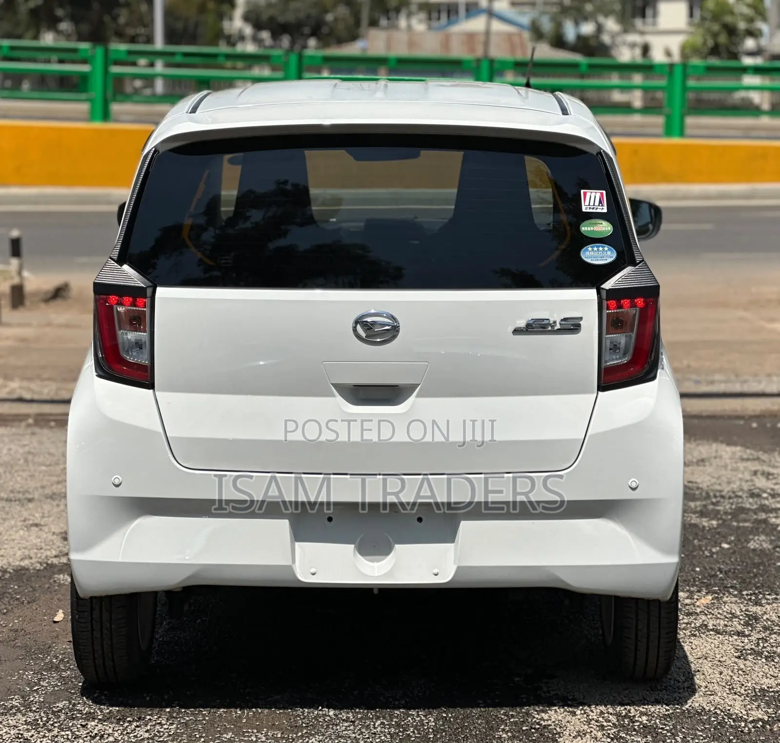 Daihatsu Mira 2019